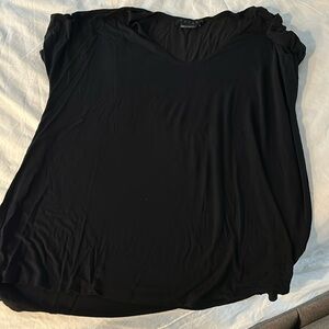 Hatch V-neck T-shirt size 1 gently worn